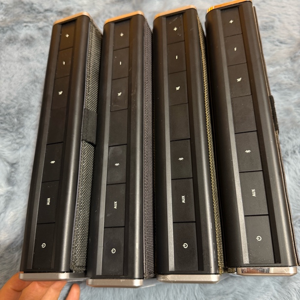 8新  博士二手原装一代二代便携蓝牙音响