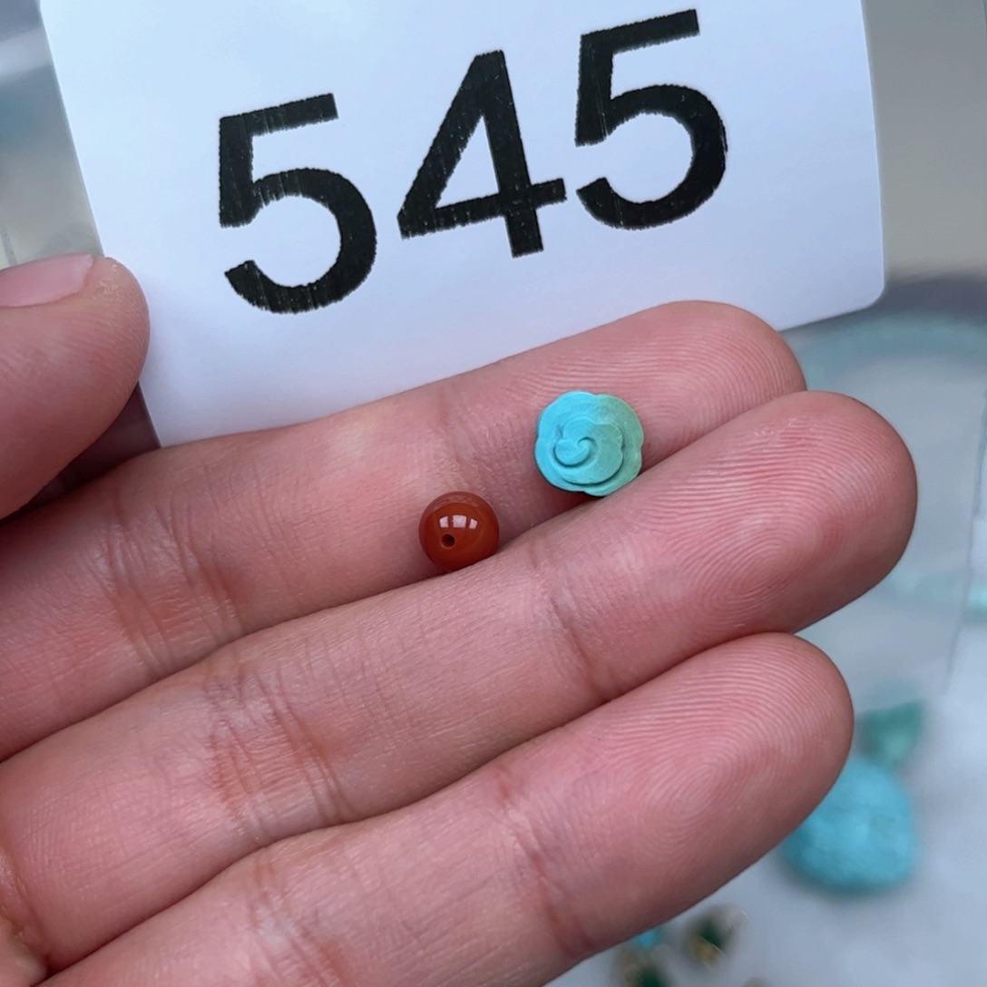 南红玛瑙未镶嵌珠宝奇石