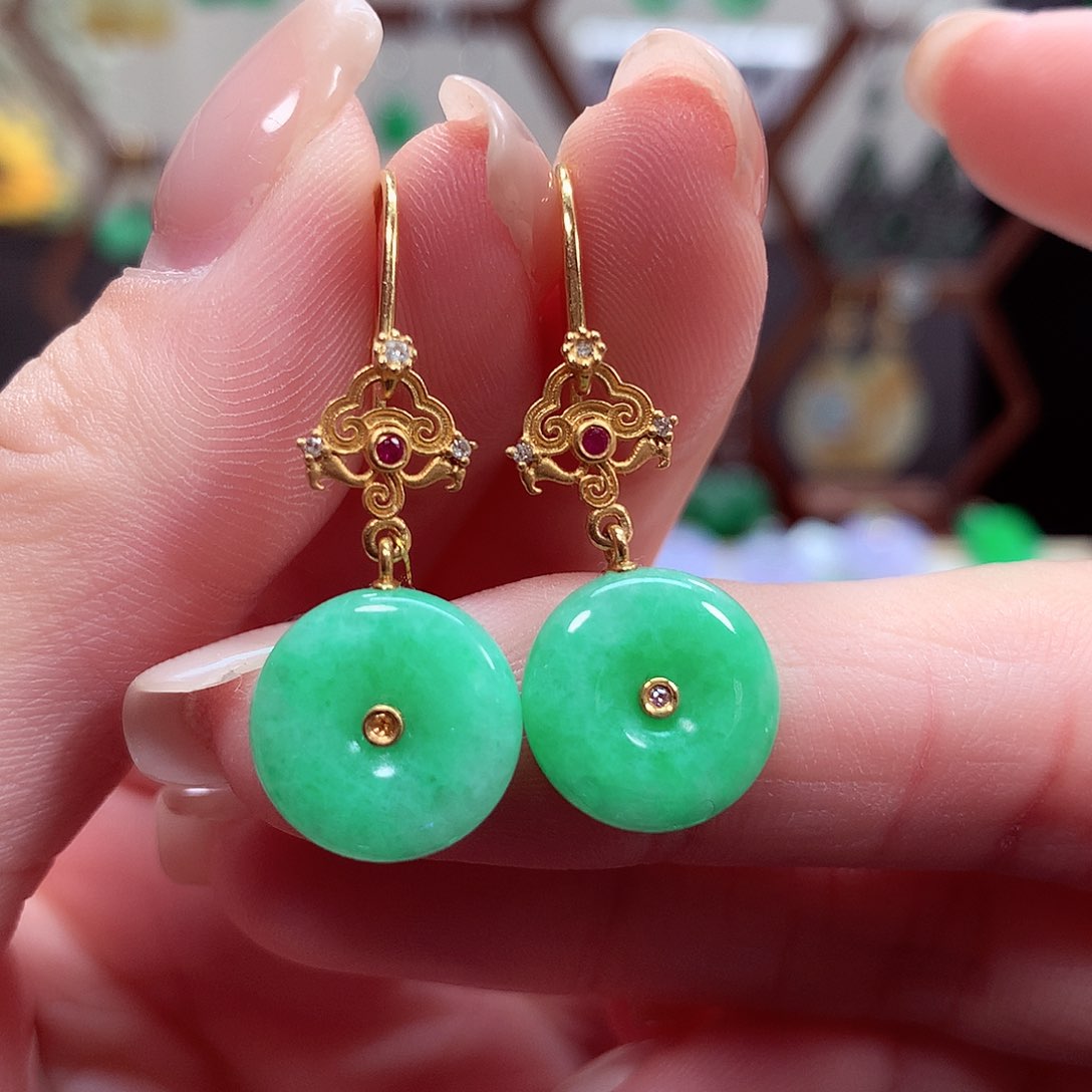 翡翠耳饰18K金镶嵌天然翡翠