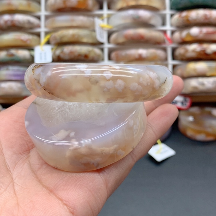 玛瑙/玉髓手镯未镶嵌59.4