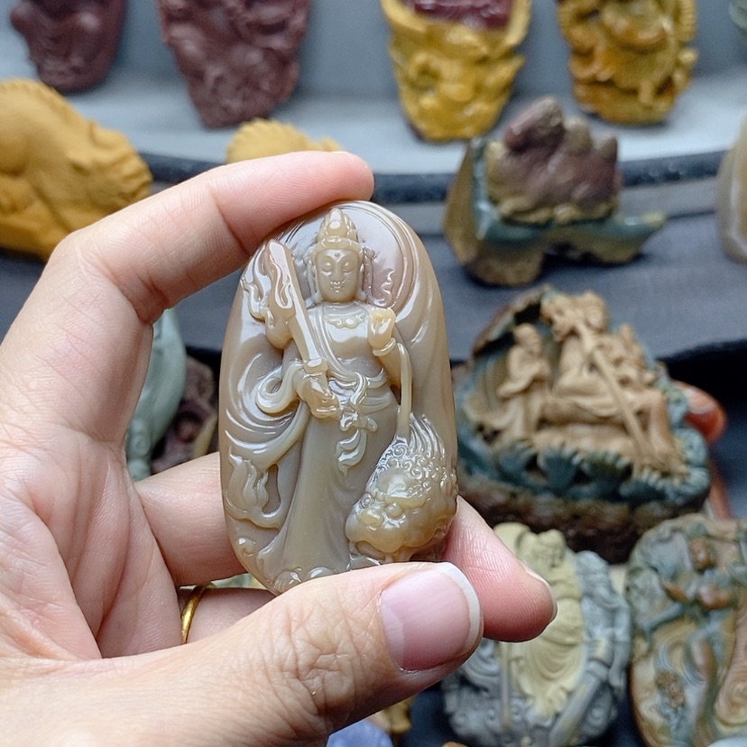 【闪购商品】定制石英质玉吊坠未镶嵌