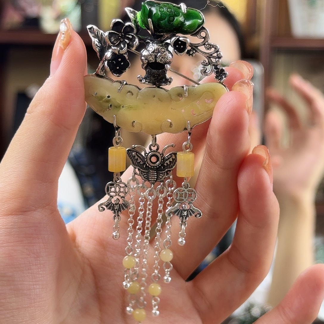 翡翠银S925镶嵌胸饰