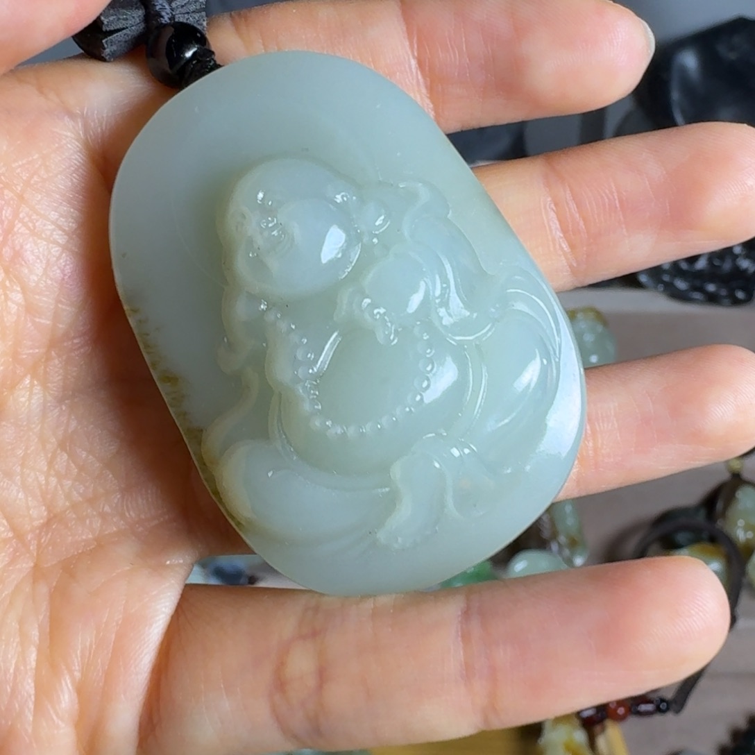 和田玉颈饰未镶嵌