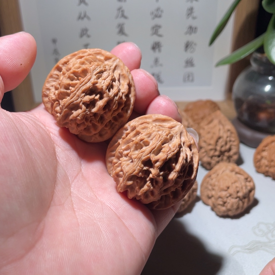 文玩核桃吊坠苹果40