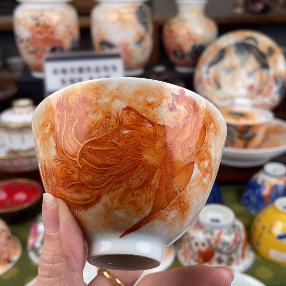 陶瓷的设计师是一个人