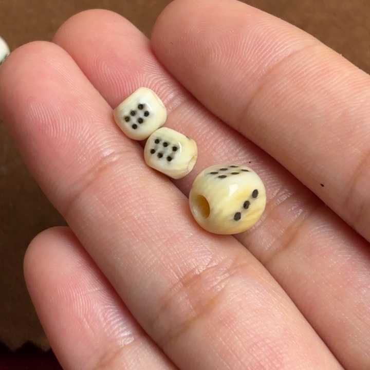 朋***棚手串/手链橄榄核藏传小配饰
