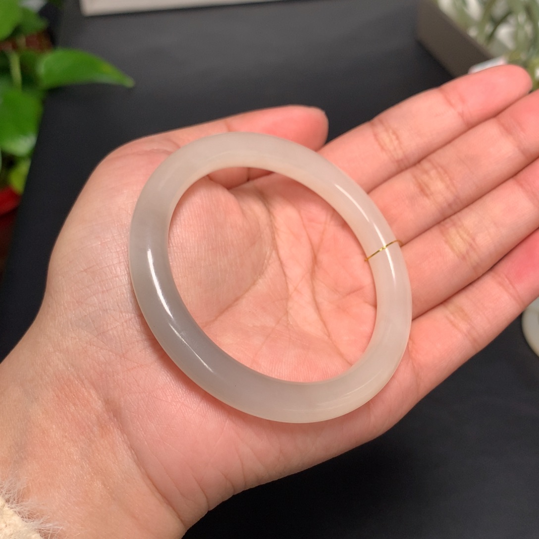 和田玉未镶嵌手镯54