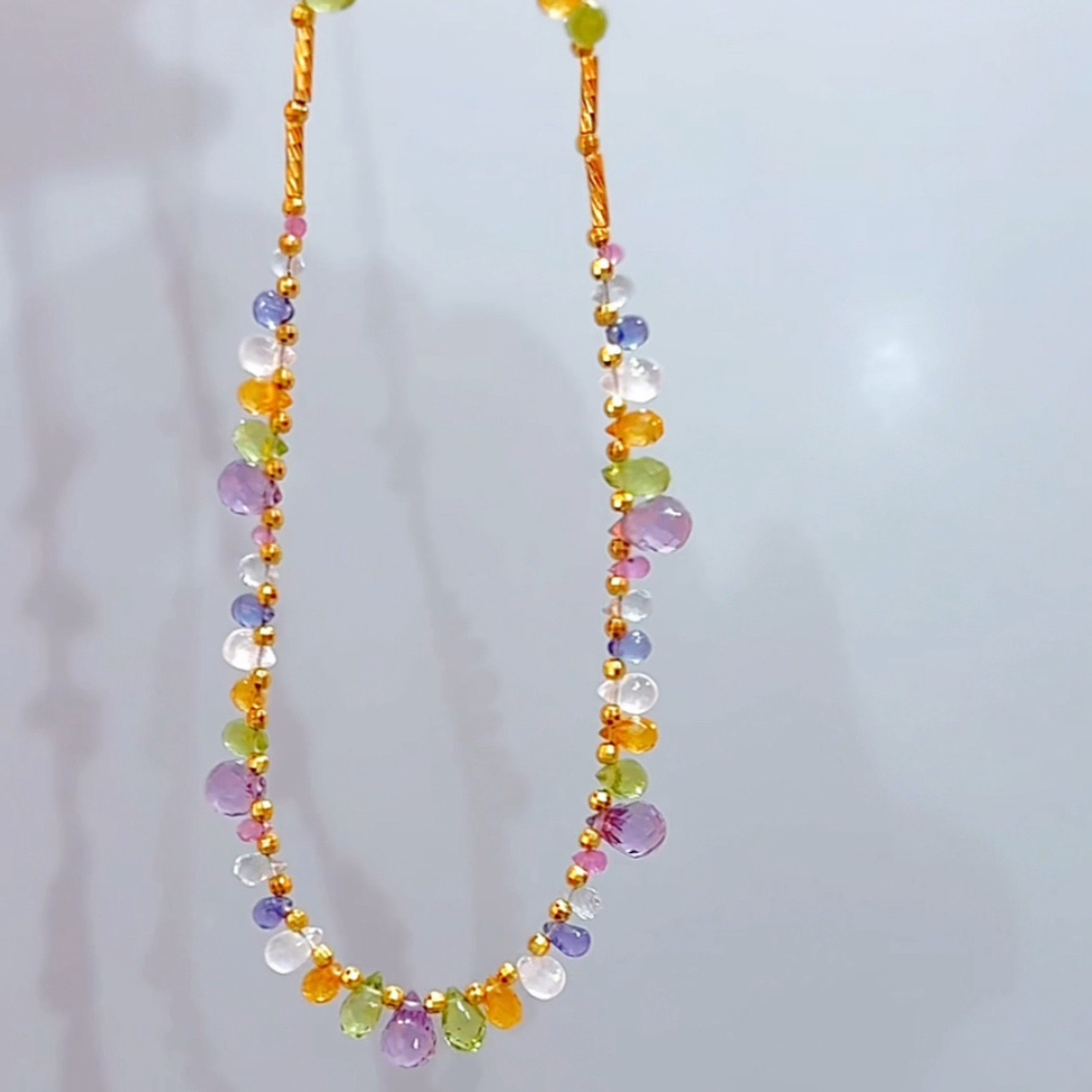 丹儿彩宝原创设计：天生C位｜名贵彩色宝石小雨滴项链