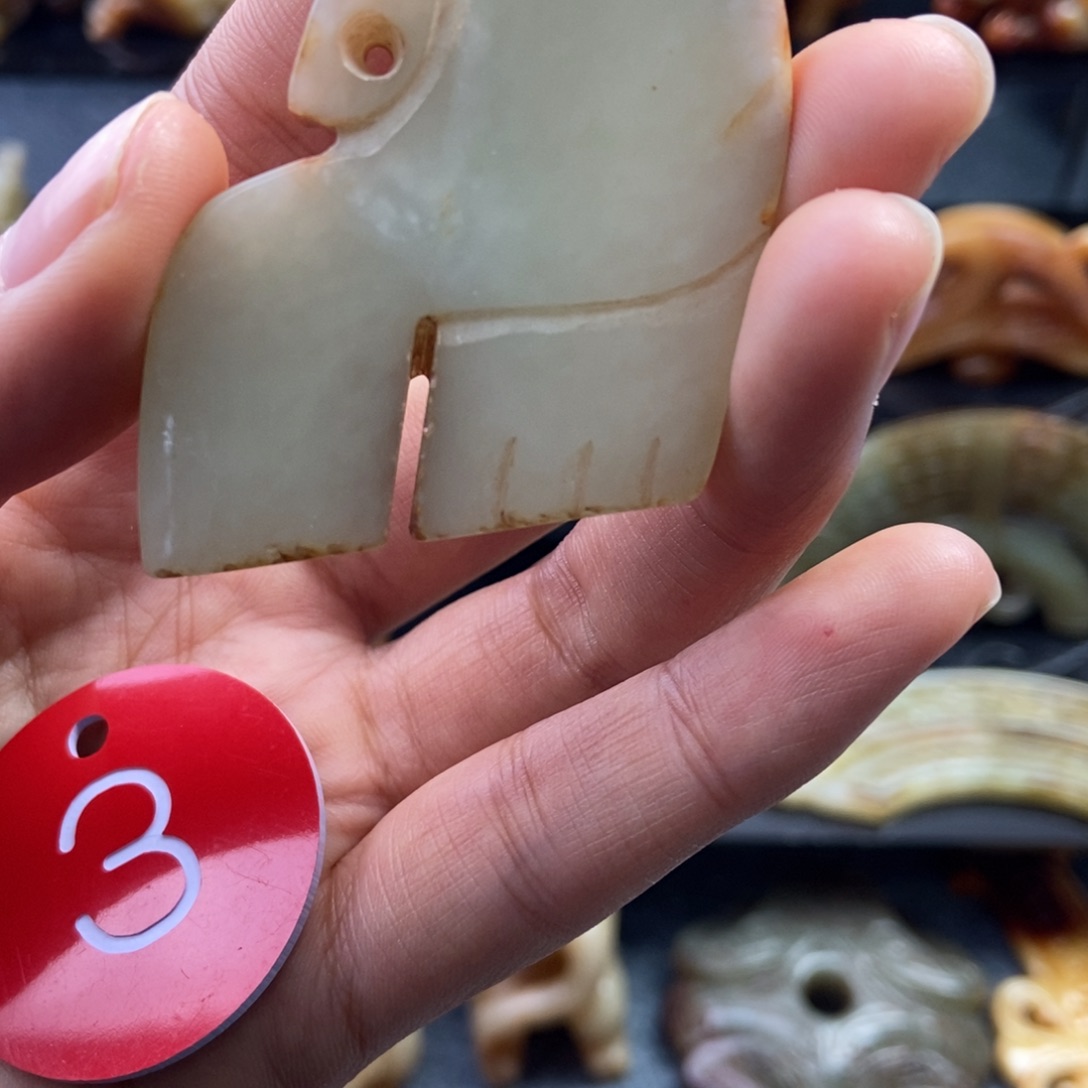 和田玉（糖玉）未镶嵌颈饰