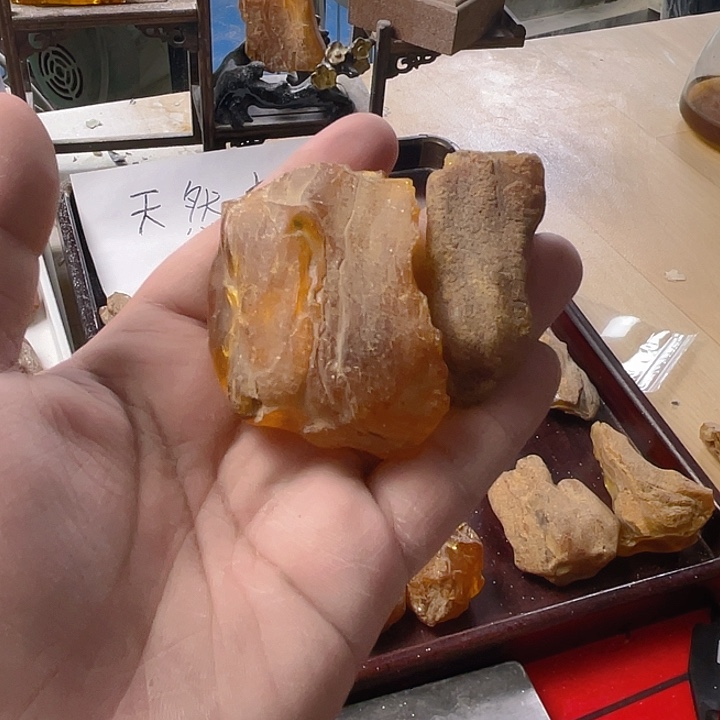 定制琥珀天然琥珀