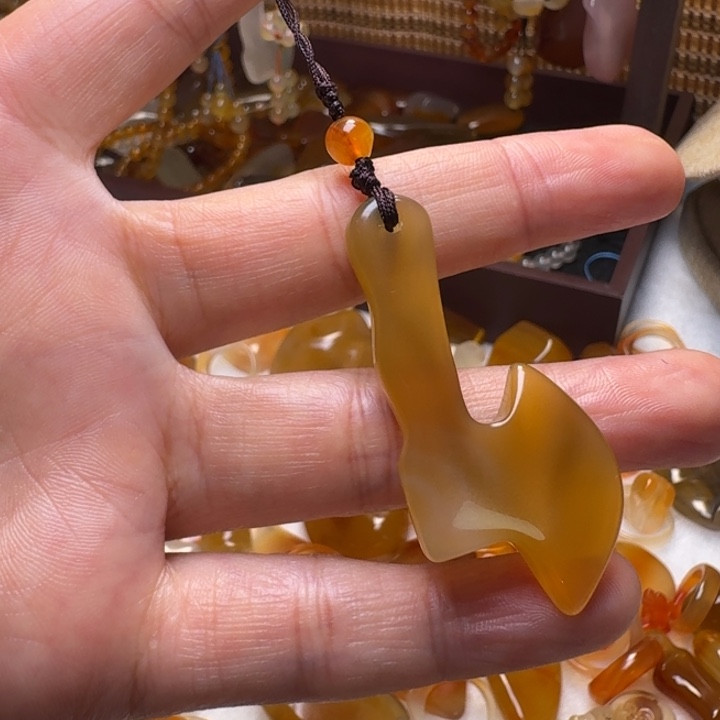 生***刺玛瑙/玉髓未镶嵌颈饰003