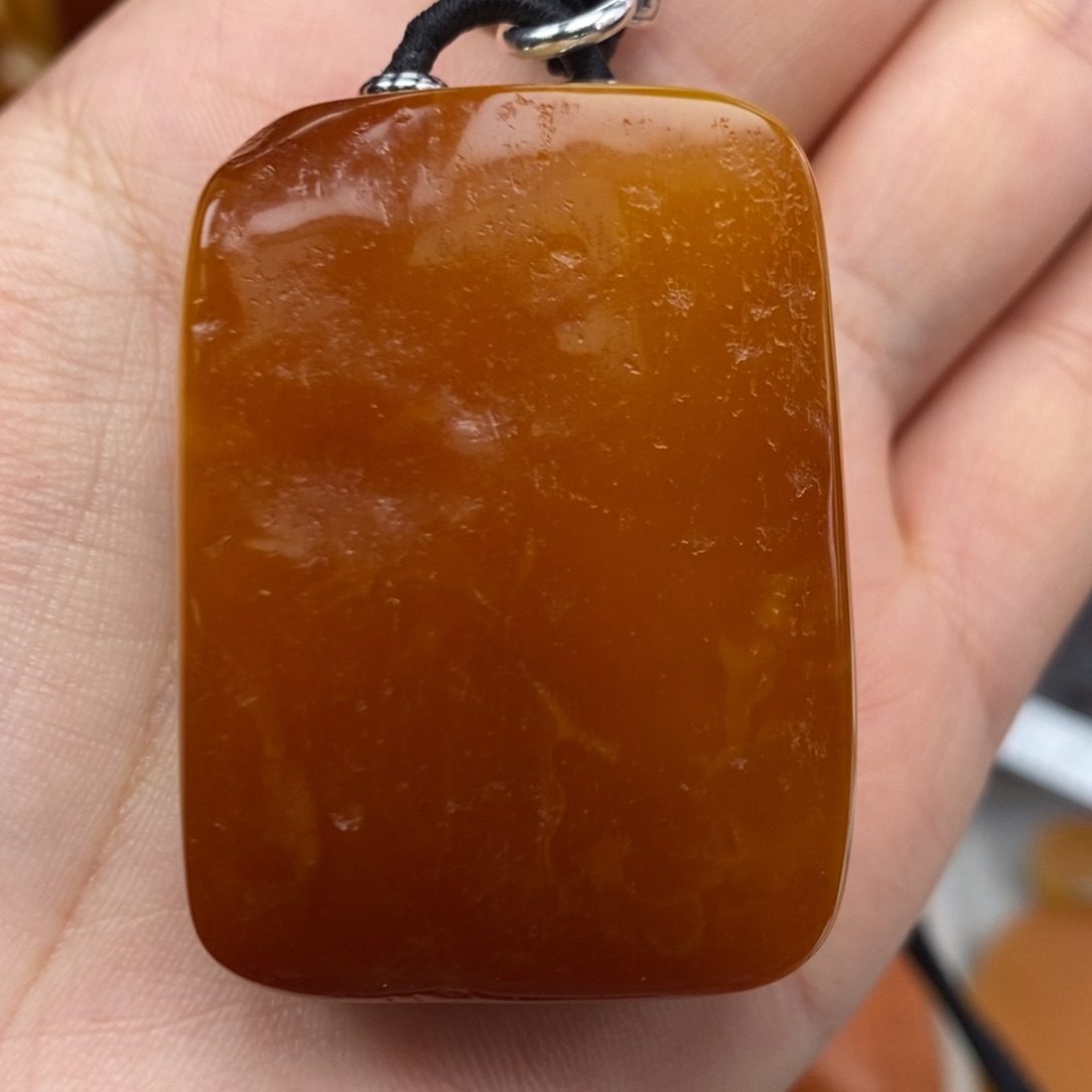 琥珀吊坠(赠链)未镶嵌