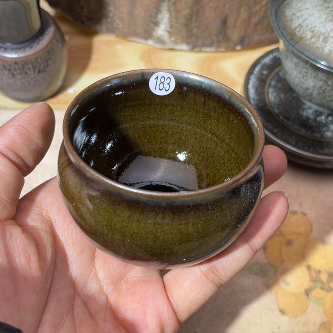 茶盏义兴龙窑坚持真柴烧