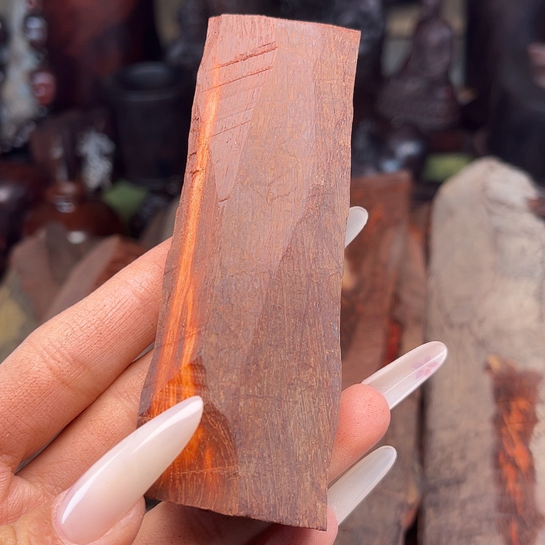 张***瘦檀香紫檀（小叶紫檀）