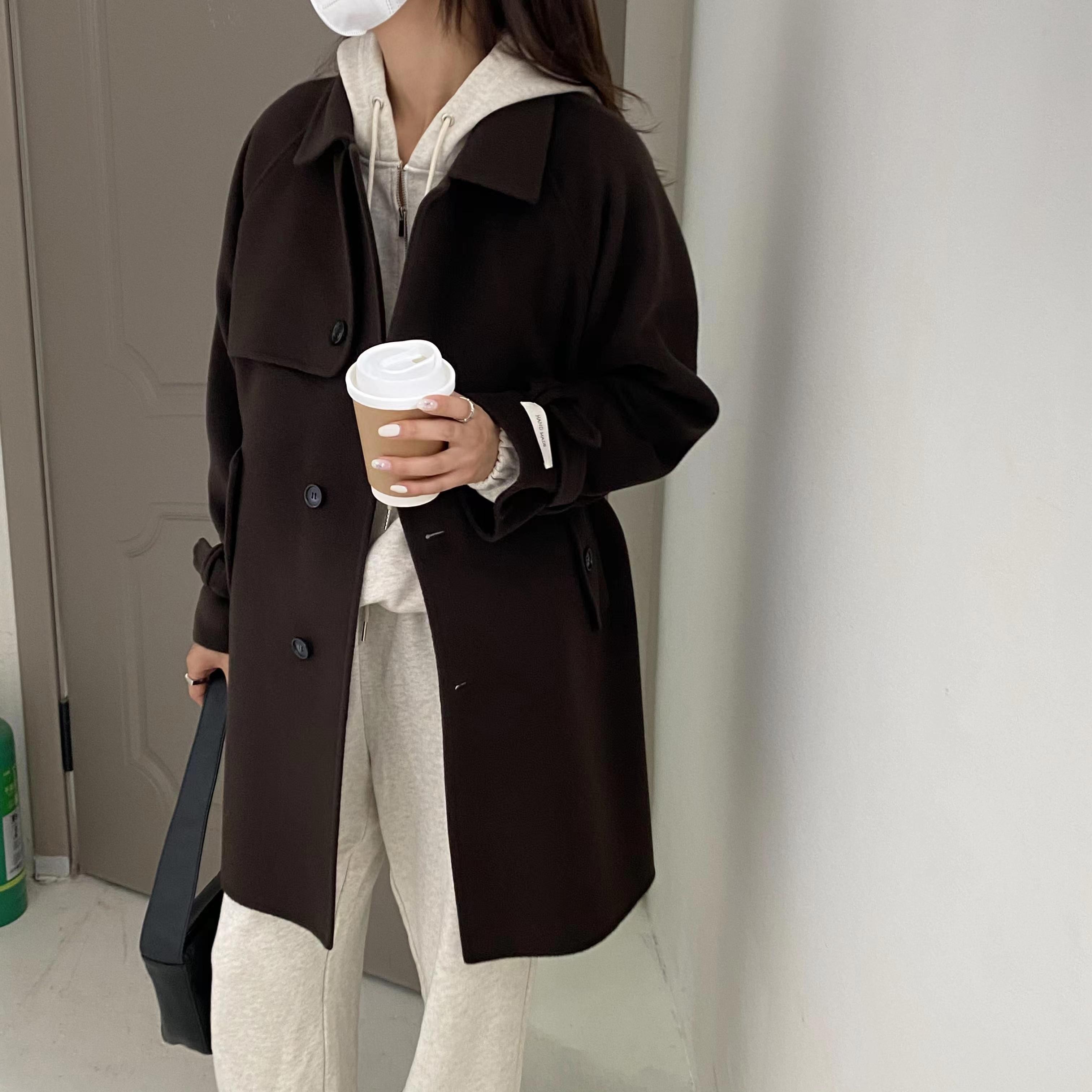 Z-104深棕色翻领大衣