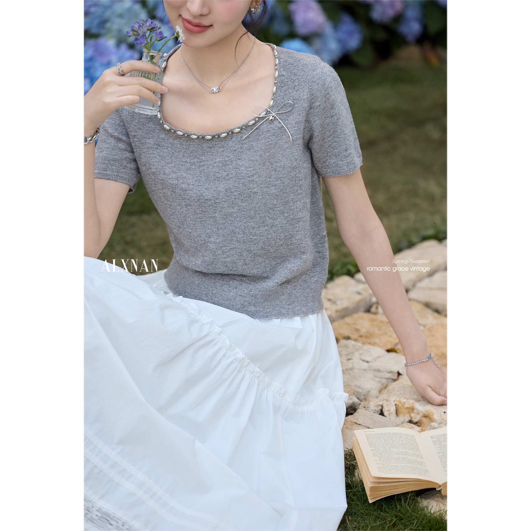 鹿向南【粉丝福利】春夏软糯显瘦气质轻薄灰色针织衫L53622