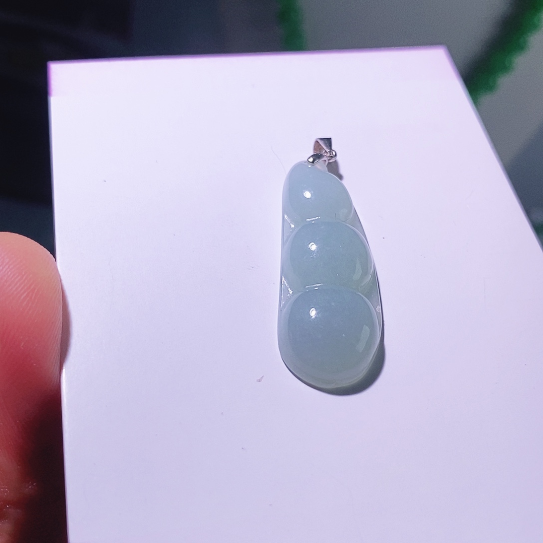 定制翡翠未镶嵌天然翡翠A货