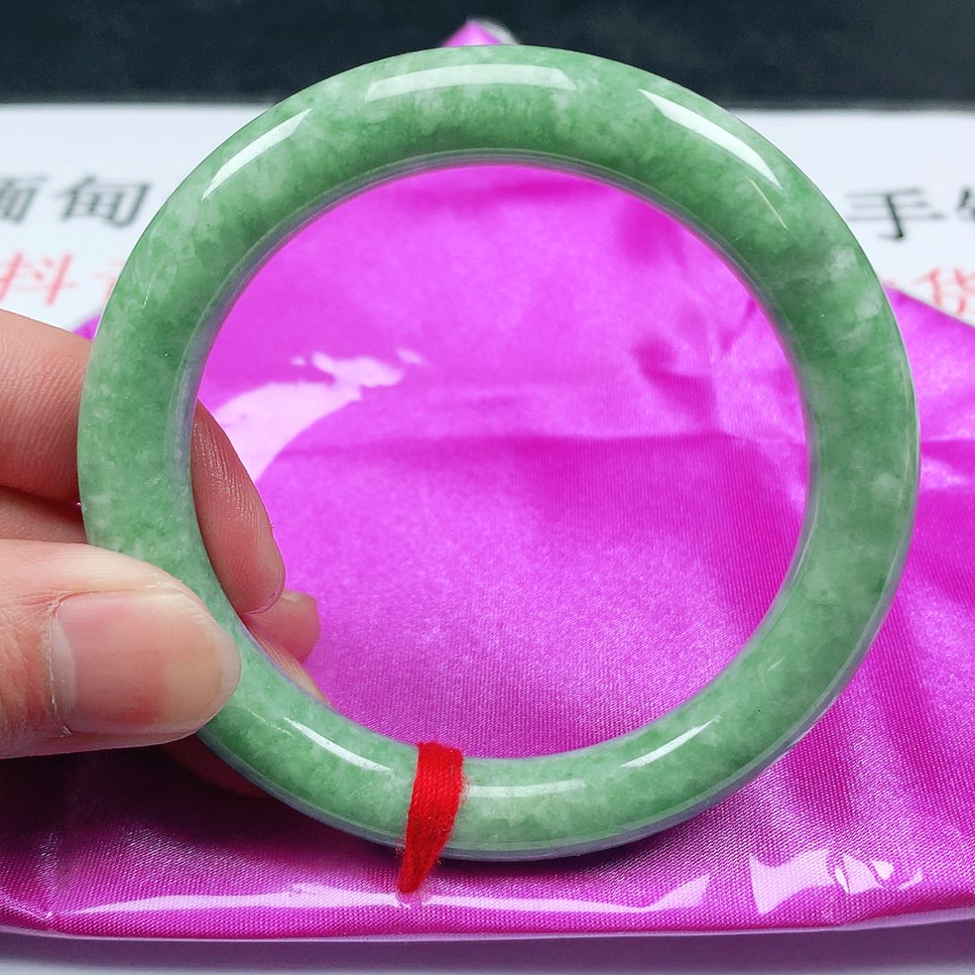 翡翠手镯未镶嵌圈57