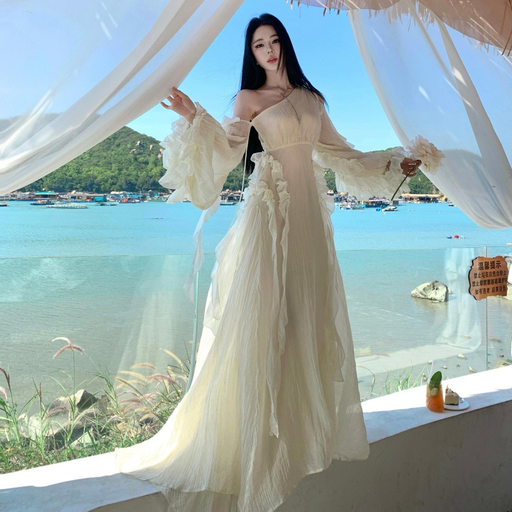 章若楠同款法式露肩女神范连衣裙绝美收腰礼服海边旅游度假风长裙