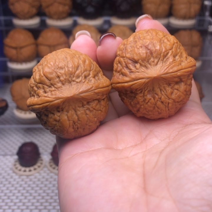 文玩核桃把件18号蟒纹虎头元宝41尺