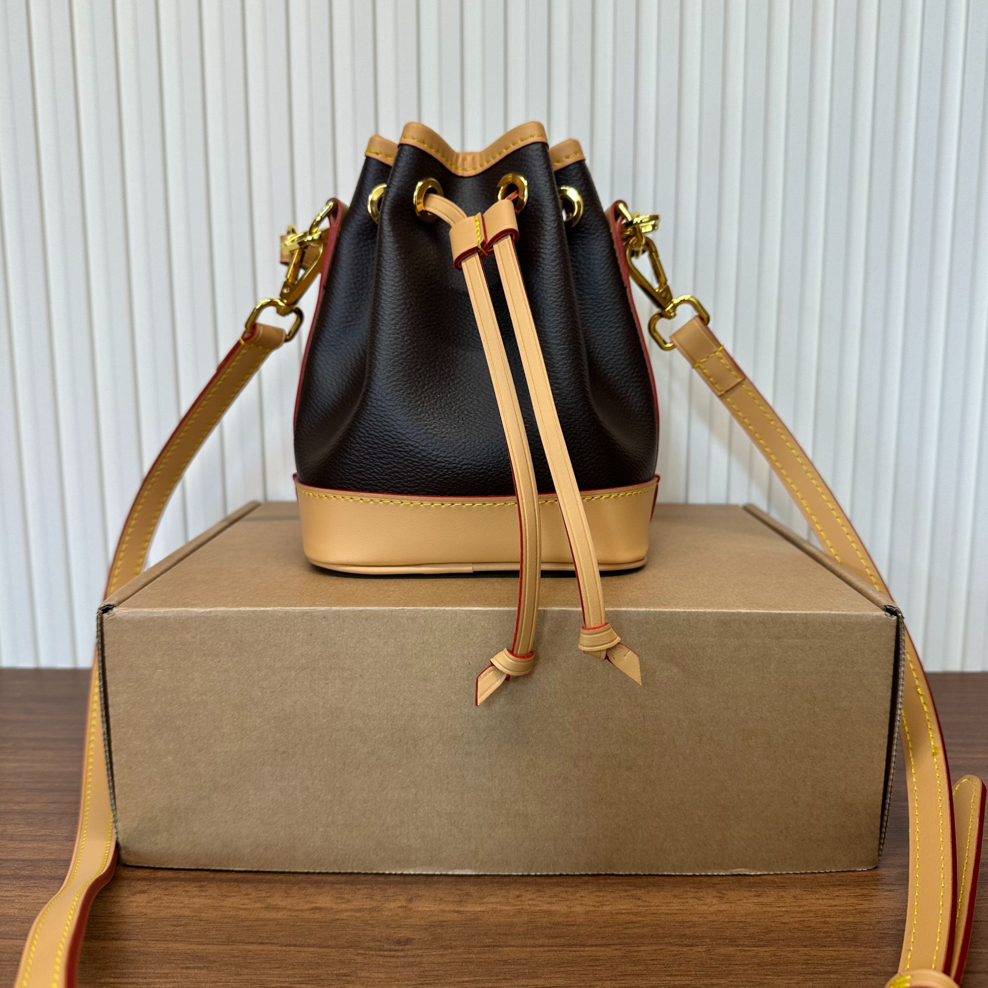 2025（小福袋nanonoe）广版带级刚五金时尚女包