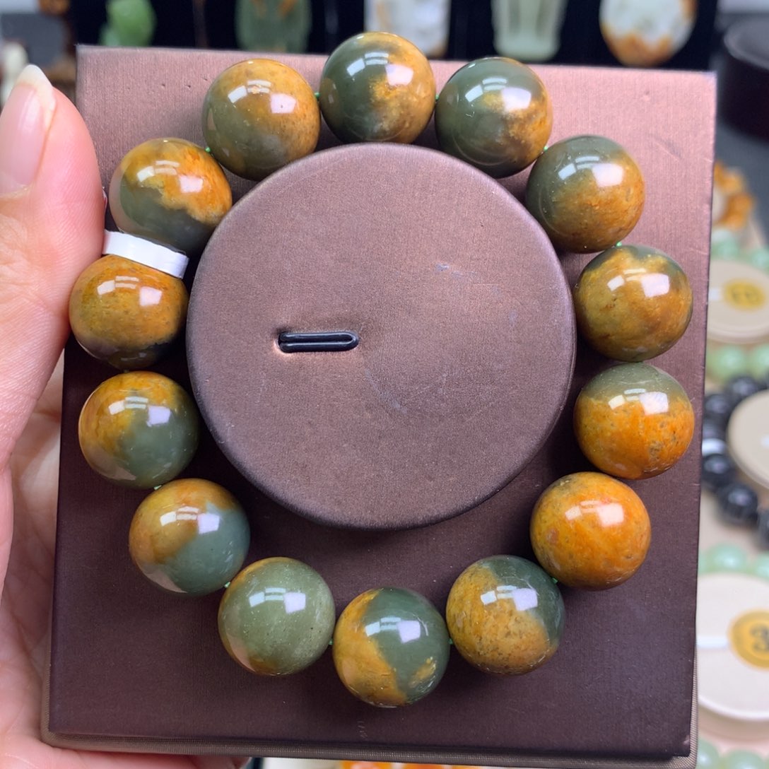 千***油和田玉未镶嵌手链