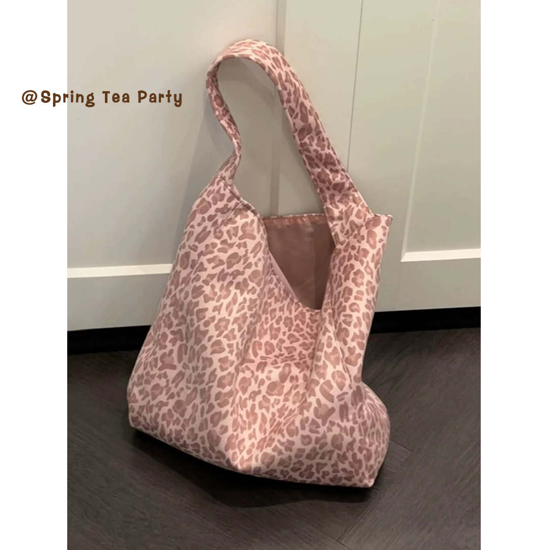 《韩剧穿搭》减龄粉色包包女豹纹单肩包女通勤学生大包网红