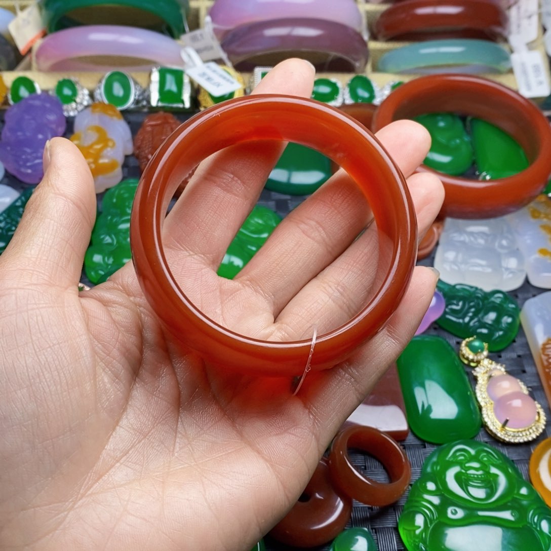 玛瑙/玉髓手镯未镶嵌