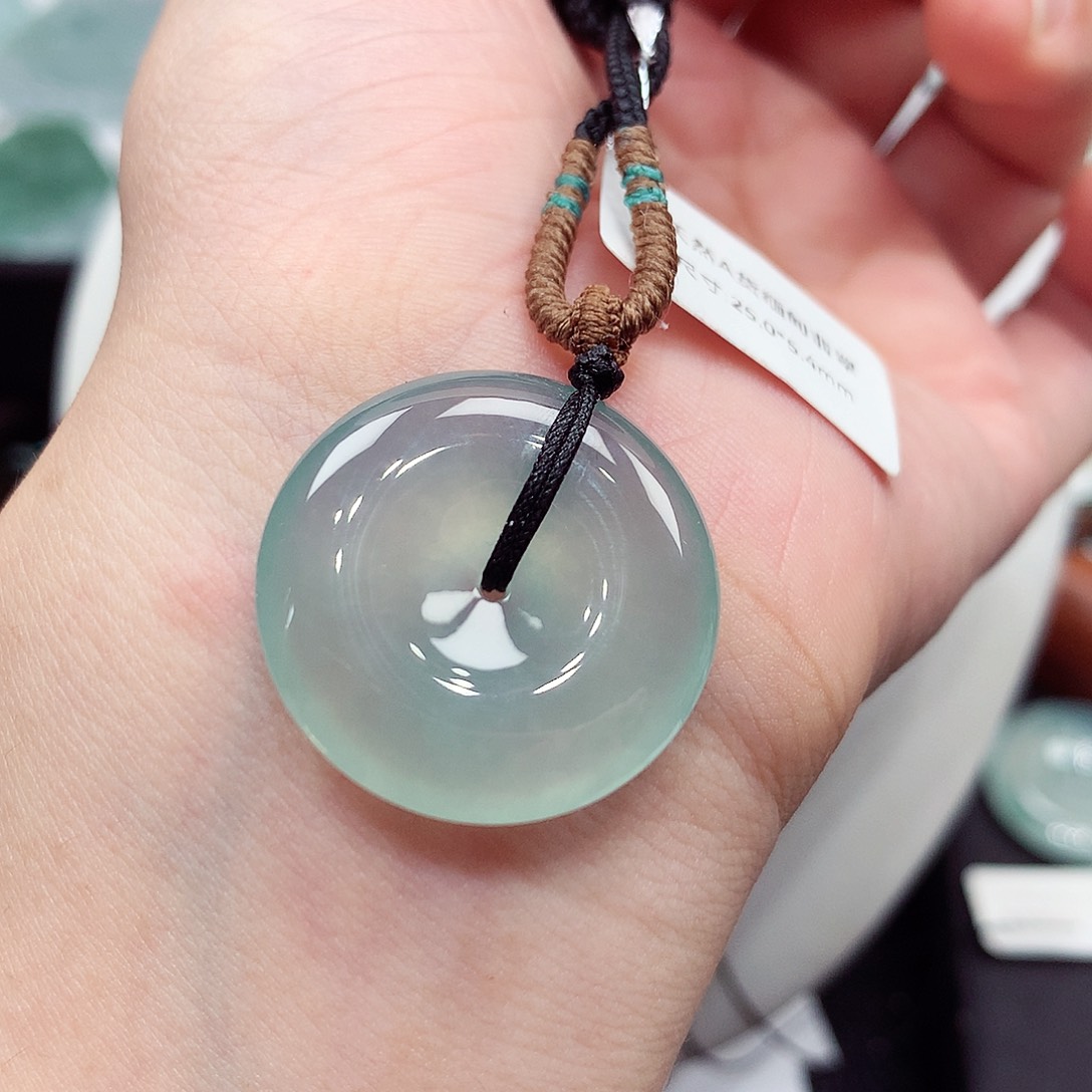 翡翠未镶嵌颈饰编号117，25.0/5.4