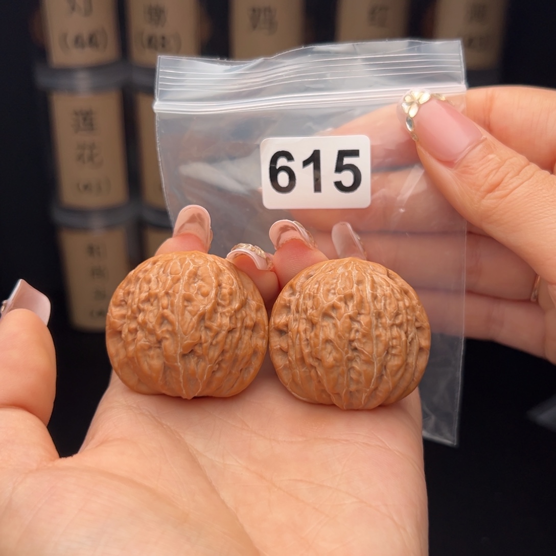 在***觉吊坠文玩核桃铁锤