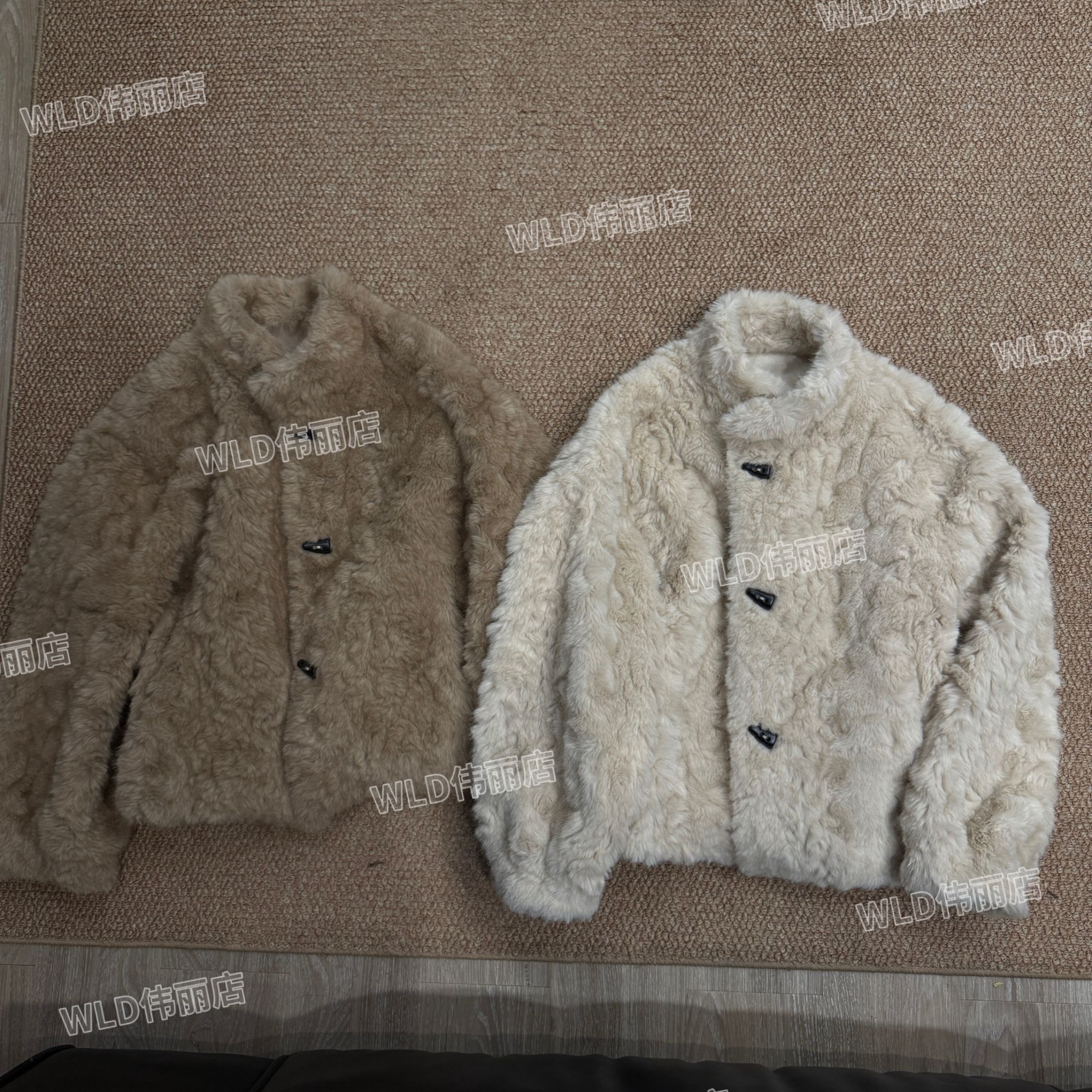 伟丽6店4660款【牛角扣毛绒外套】冬季加厚毛毛外套皮毛一体时尚