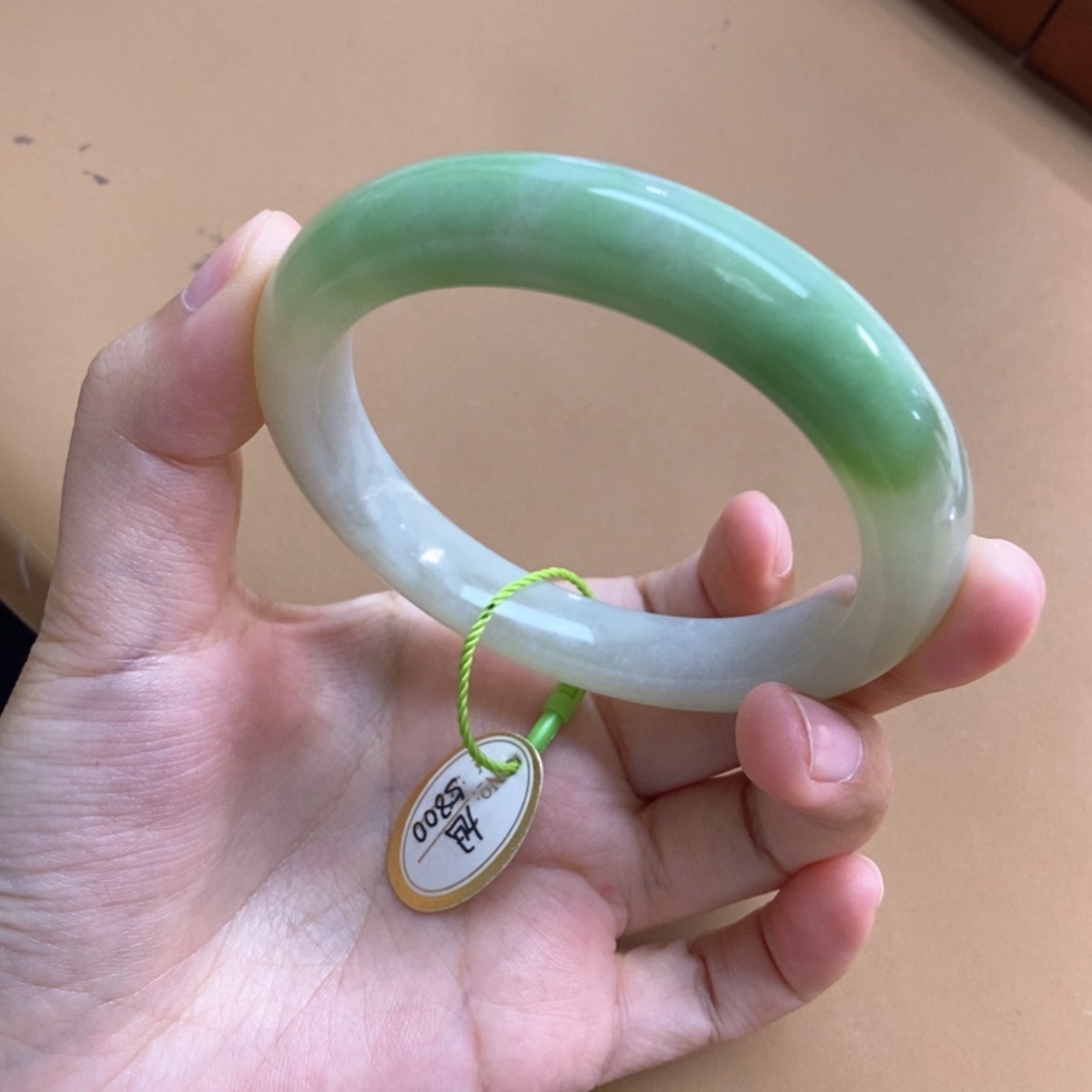 【闪购商品】未镶嵌手镯和田玉（翠青玉）5859