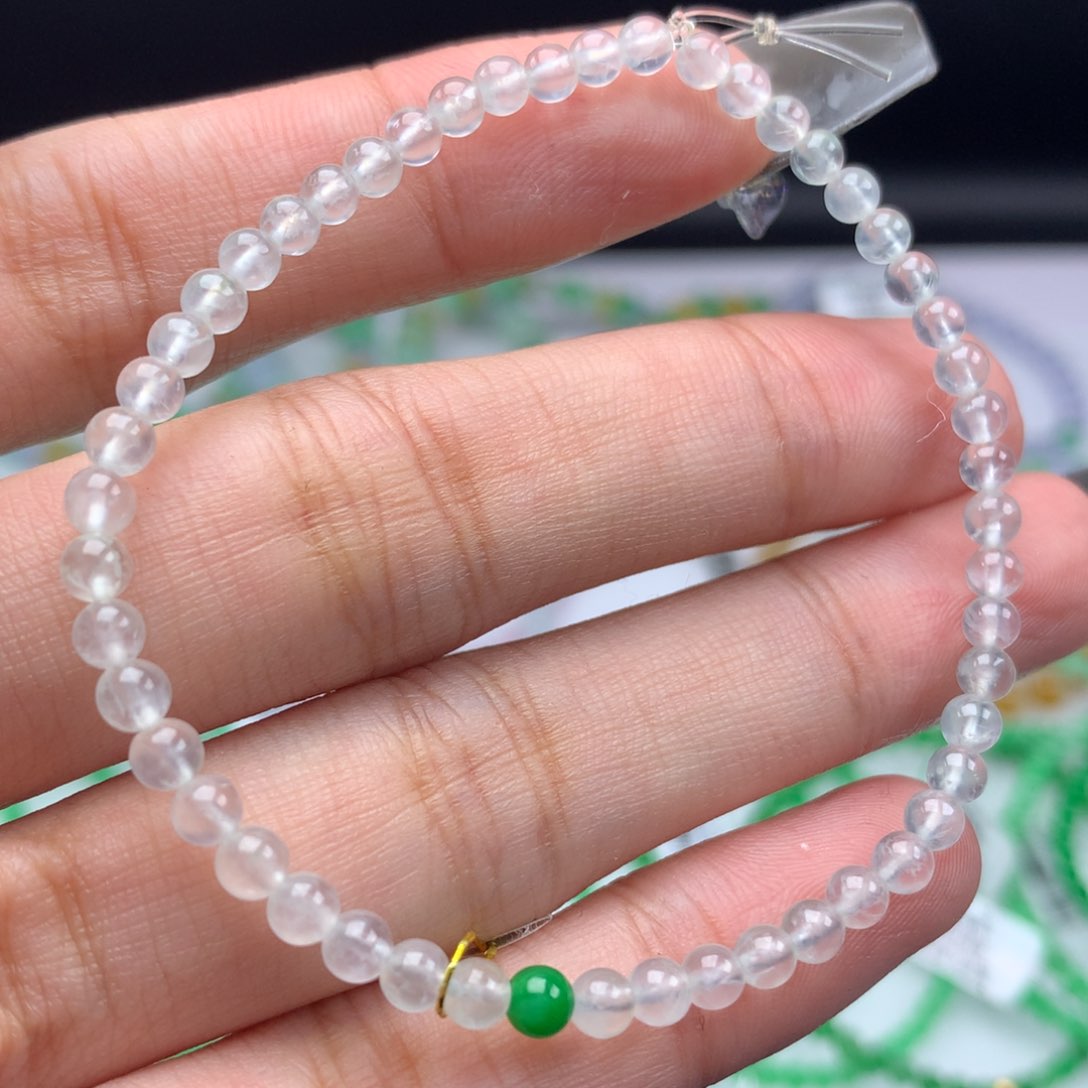 翡翠手链未镶嵌卡