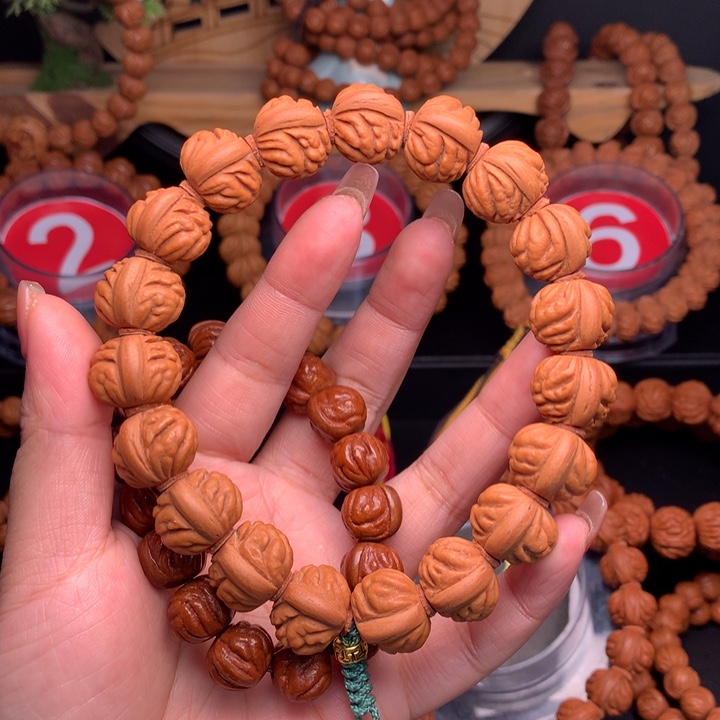 桃核吊坠1.6小金豆手串