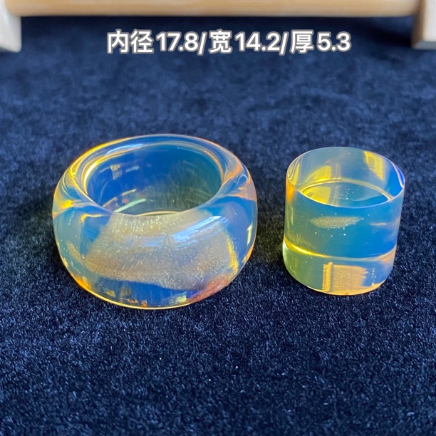 【小伊琥珀】内径17.8mm天空蓝白蜜溶洞宽版指环