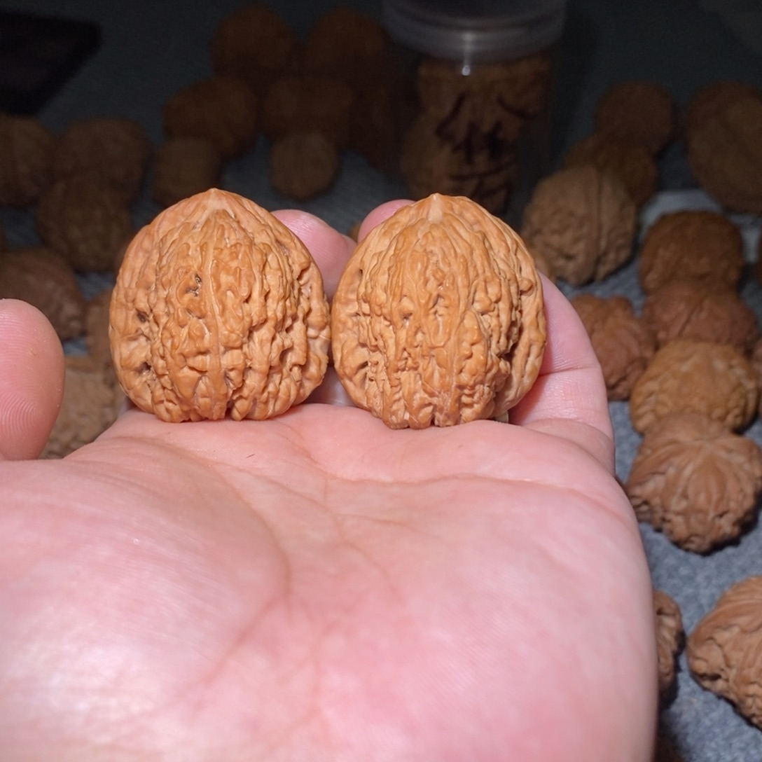 吊坠桃核36南疆石