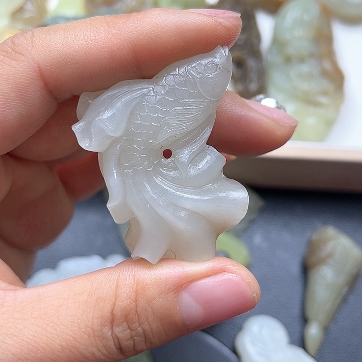 【闪购商品】颈饰未镶嵌和田玉宇**求