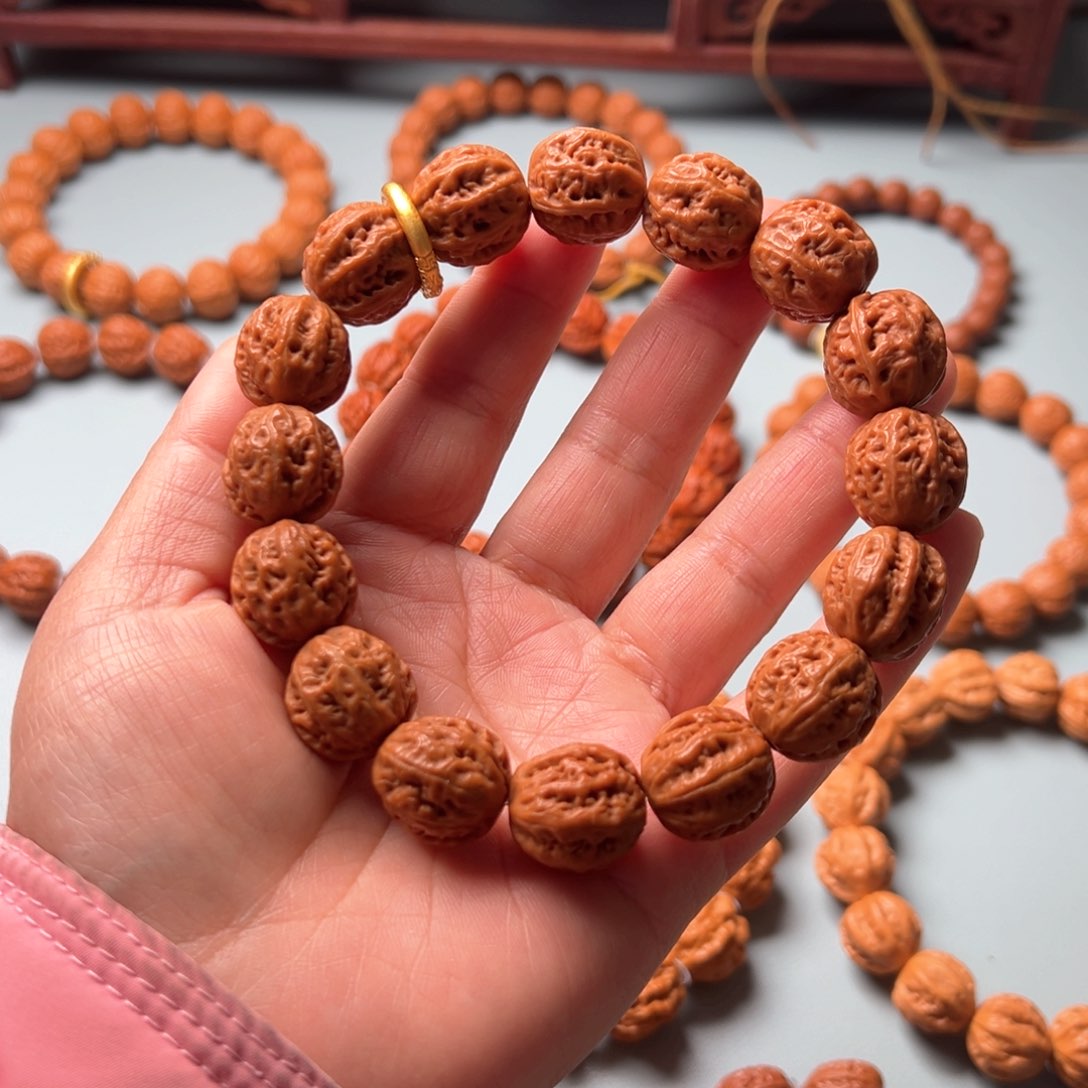 文玩核桃吊坠野生小核桃