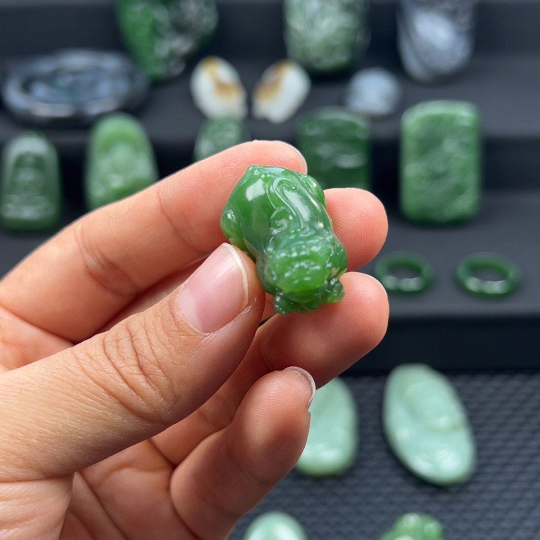 和田玉（碧玉）未镶嵌吊坠(不含链)