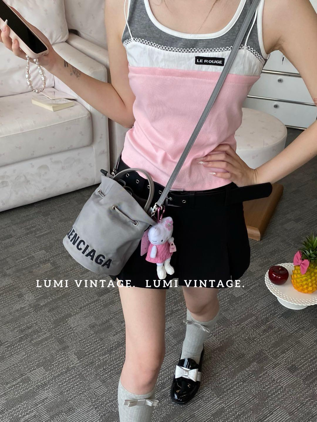 95新 Balenciaga/巴黎世家 灰色抽绳尼龙水桶单肩包90245993