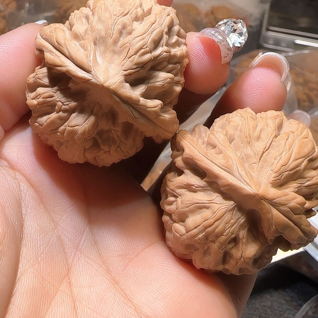 文玩核桃吊坠꧁****꧂42➕红锦鲤