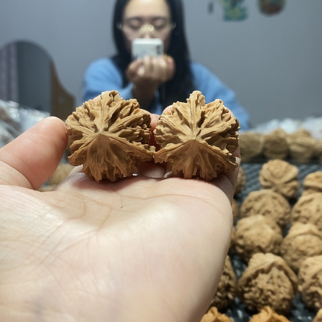 桃核吊坠岐山三棱