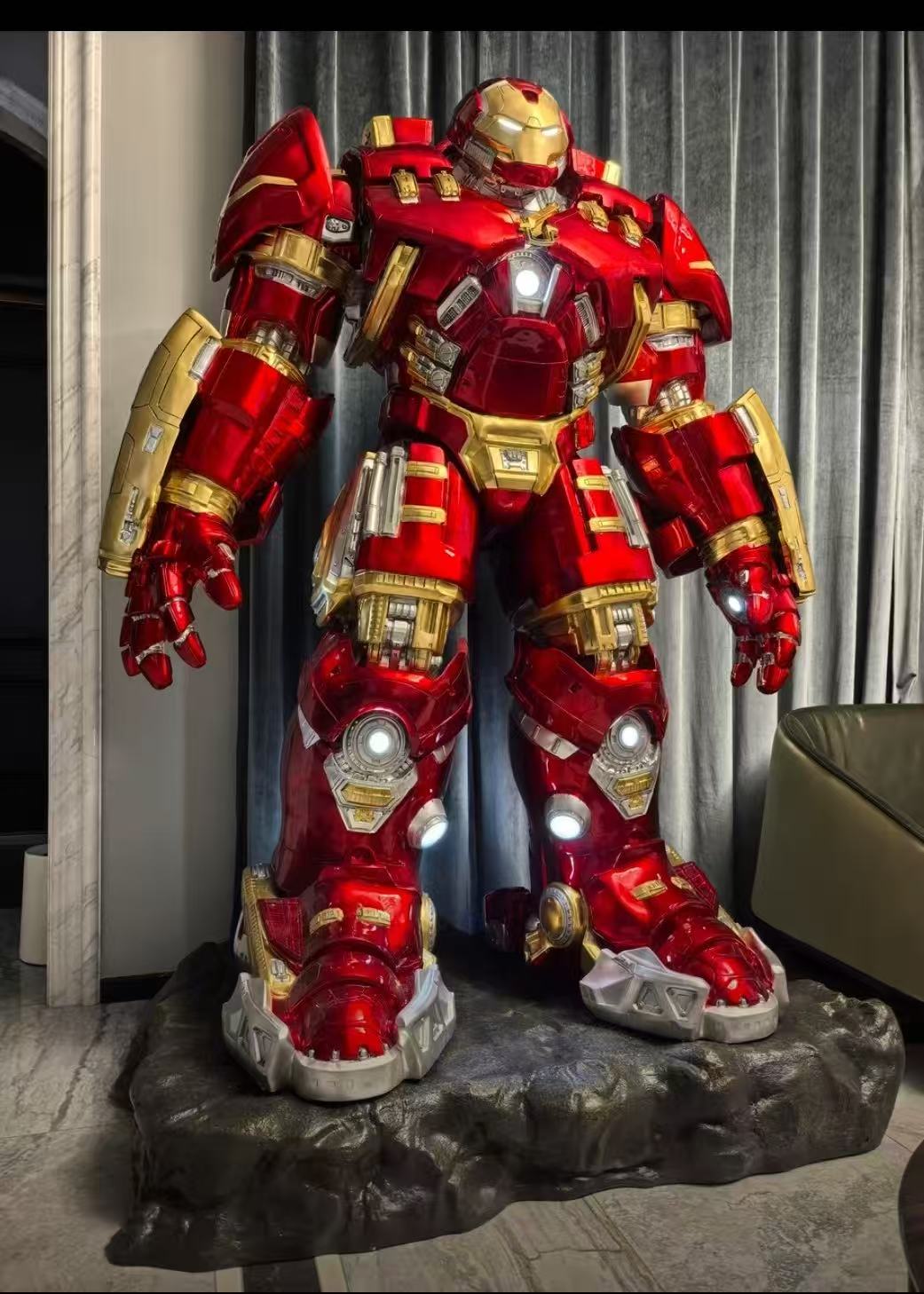 漫威系列反浩克装甲模型1/2可发光大型落地树脂摆件