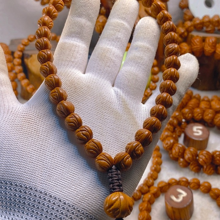 桃核手串氕*氚精品玉龙脊大手持