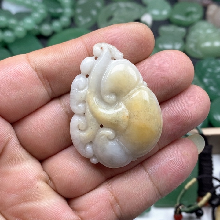 未镶嵌东陵石颈饰