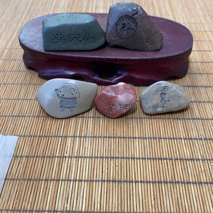 黑***️原石雕刻工艺品手把摆件