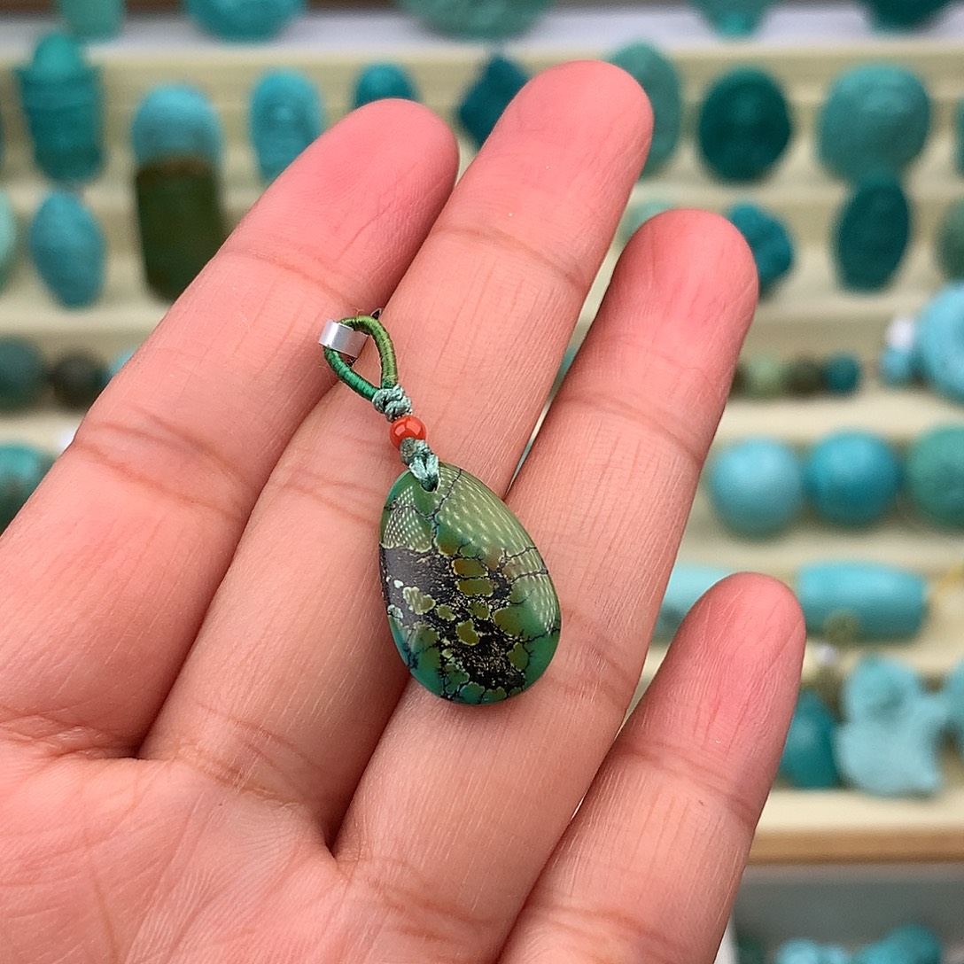 绿松石未镶嵌珠宝奇石