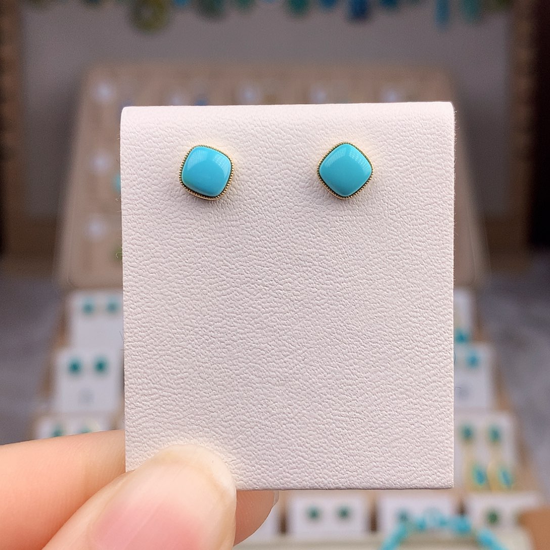 绿松石戒指18K金镶嵌