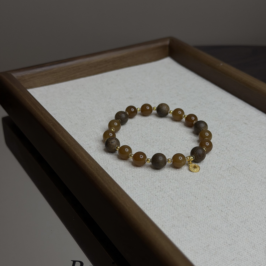 【金秋醉梦】和田玉且末金山糖玉沉香手串8mmL1358