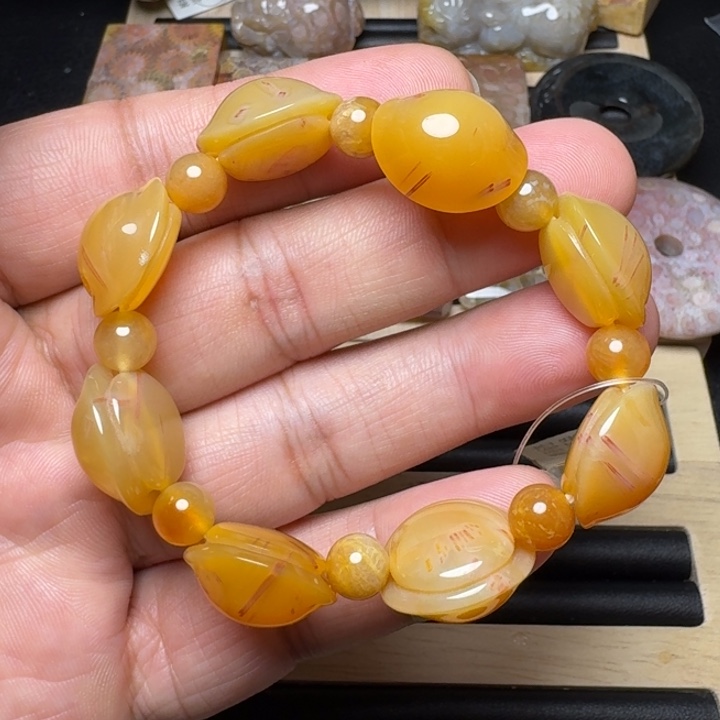 石英质玉未镶嵌纯天然色有机玉石保真色芒果色发丝富甲
